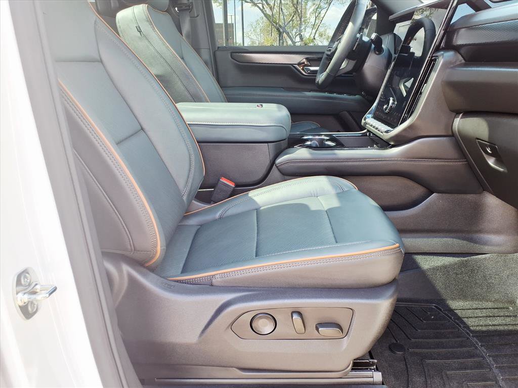 Used 2026 GMC Yukon XL AT4 w/ AT4 Premium Plus Package image 11