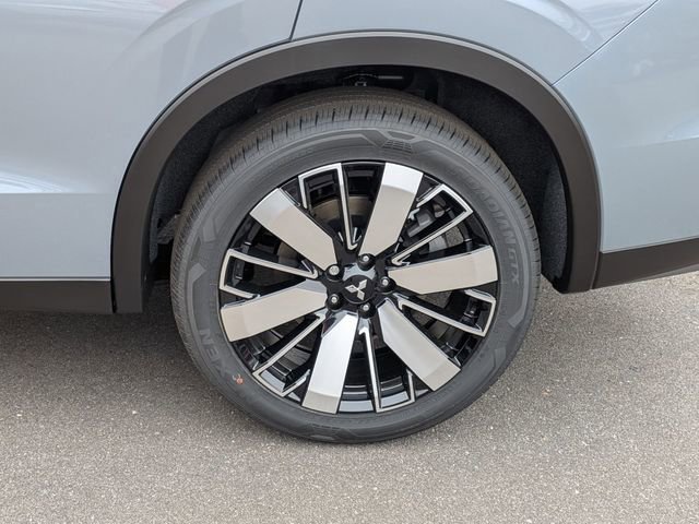 New 2026 Mitsubishi Outlander SE image 10