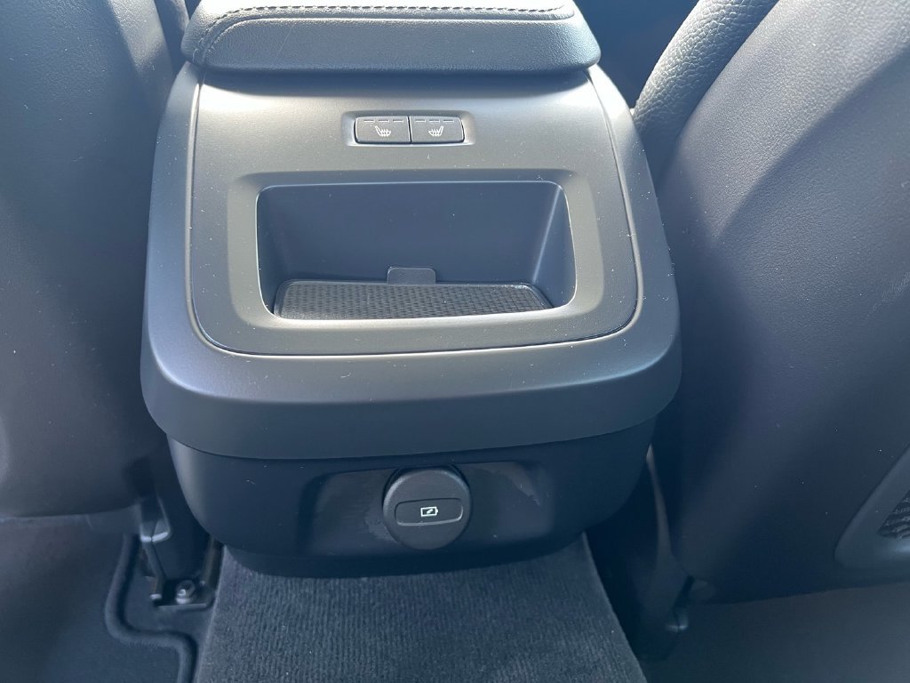 Certified 2025 Volvo S60 B5 Plus AWD/4WD image 23