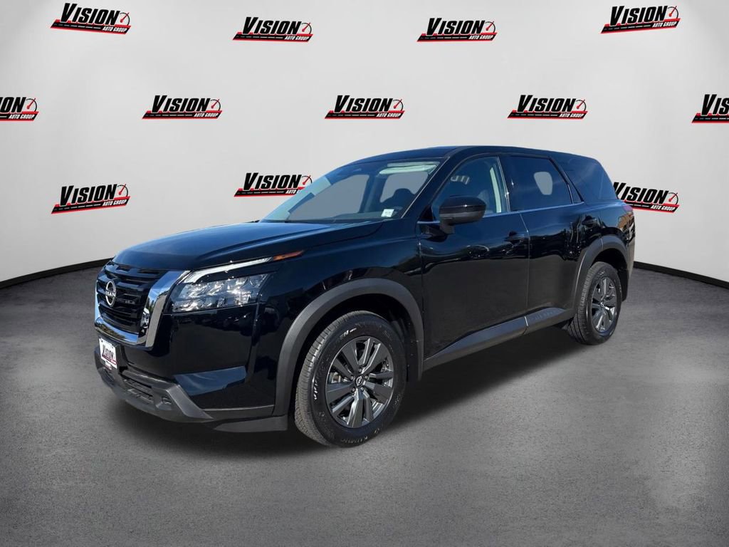New 2025 Nissan Pathfinder S