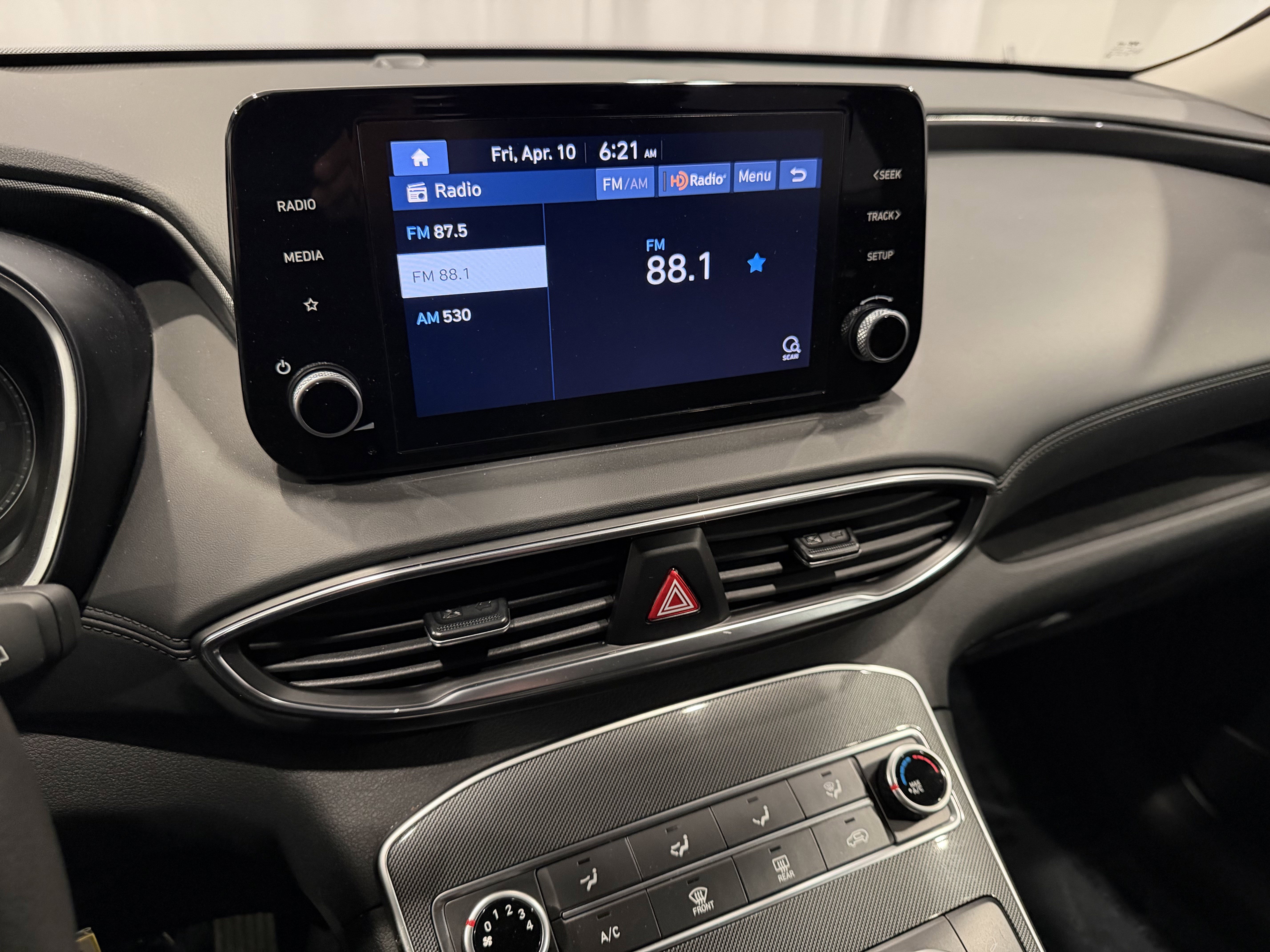 Used 2023 Hyundai Santa Fe SE image 22