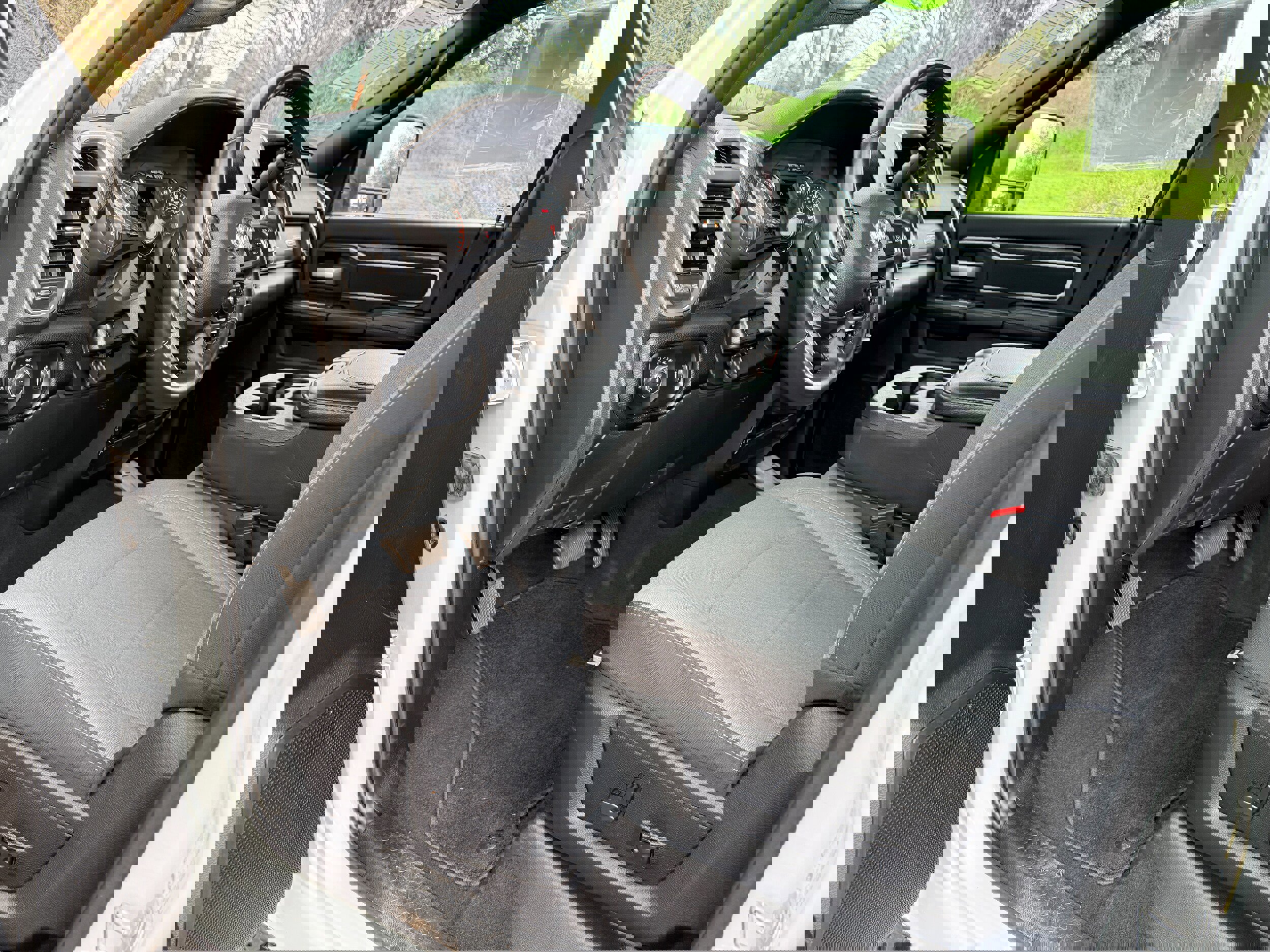 Used 2024 RAM 3500 Big Horn image 13