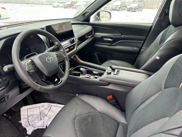 Used 2026 Toyota Grand Highlander AWD Hybrid image 41