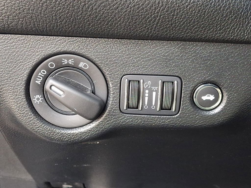 Used 2023 Dodge Challenger R/T RWD image 23