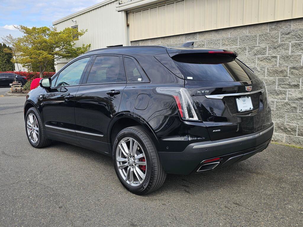 Certified 2023 Cadillac XT5 Sportv w/ Technology Package AWD/4WD image 4