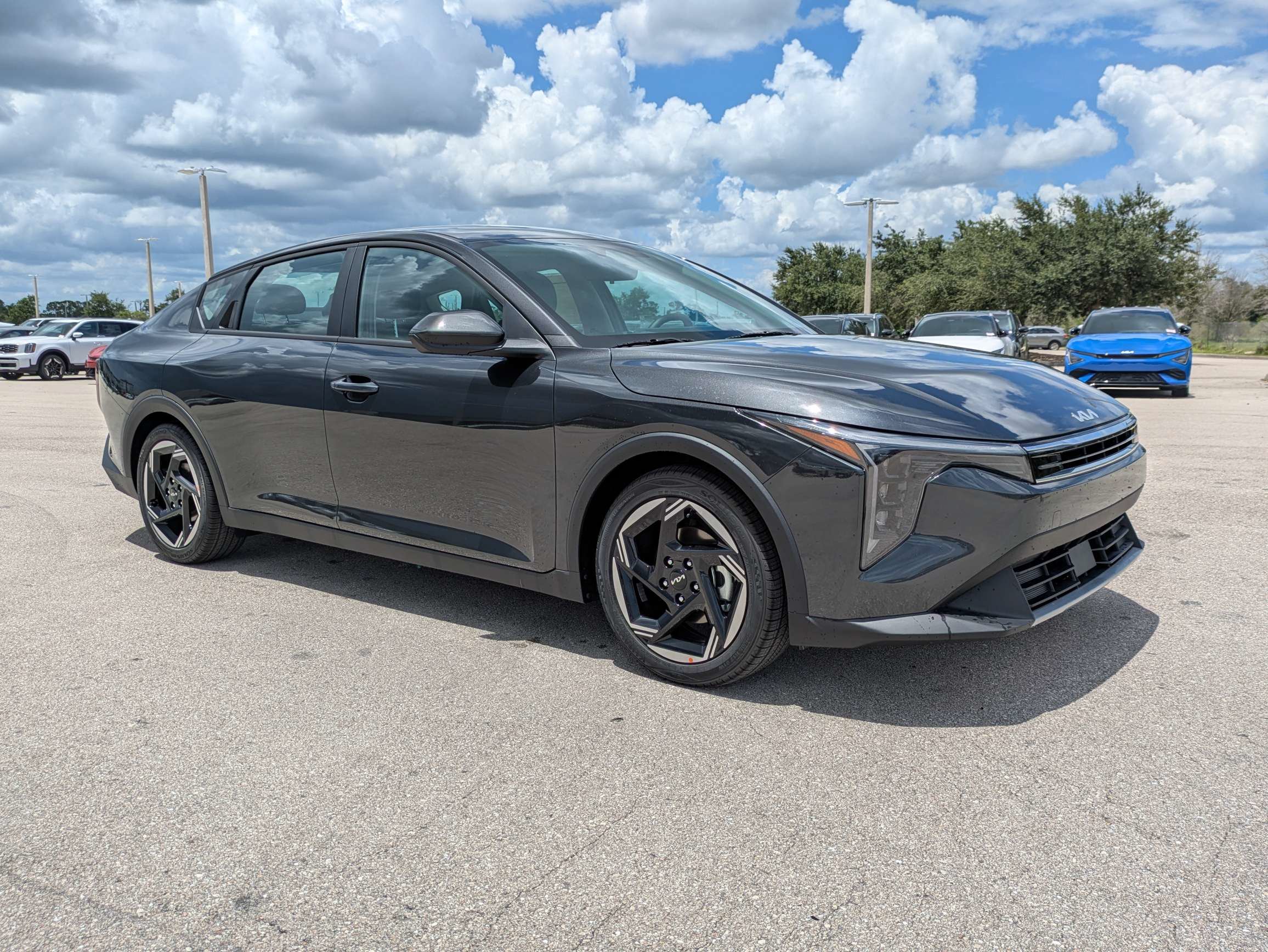 New 2026 Kia K4 EX FWD image 2