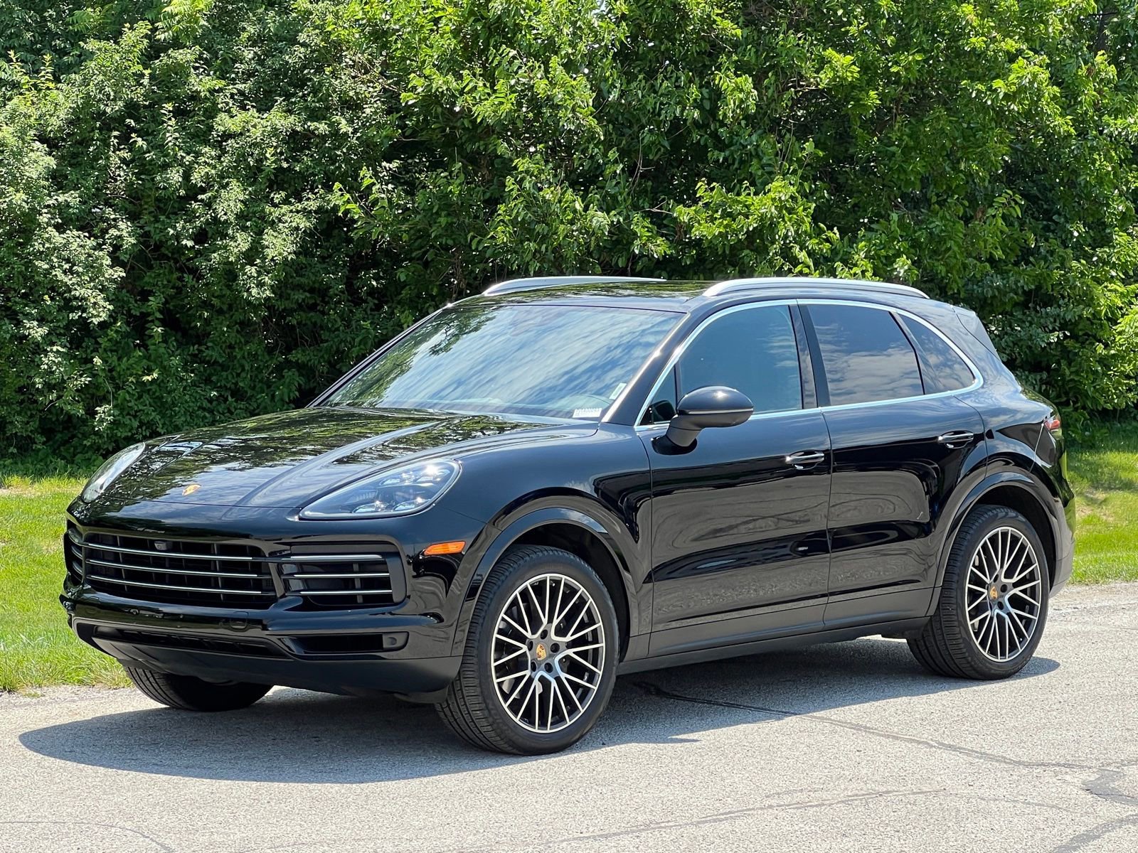 Certified 2020 Porsche Cayenne AWD/4WD image 1