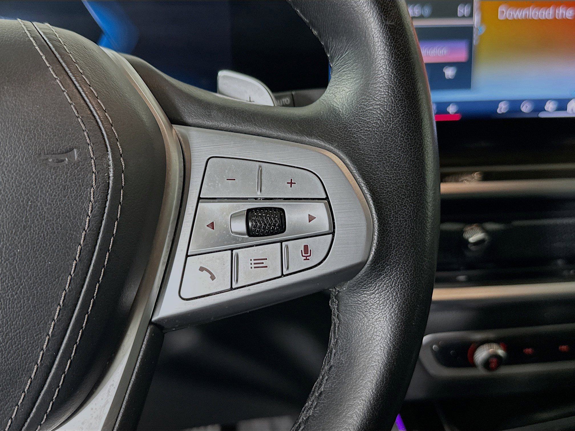 Used 2024 BMW X7 xDrive40i image 17