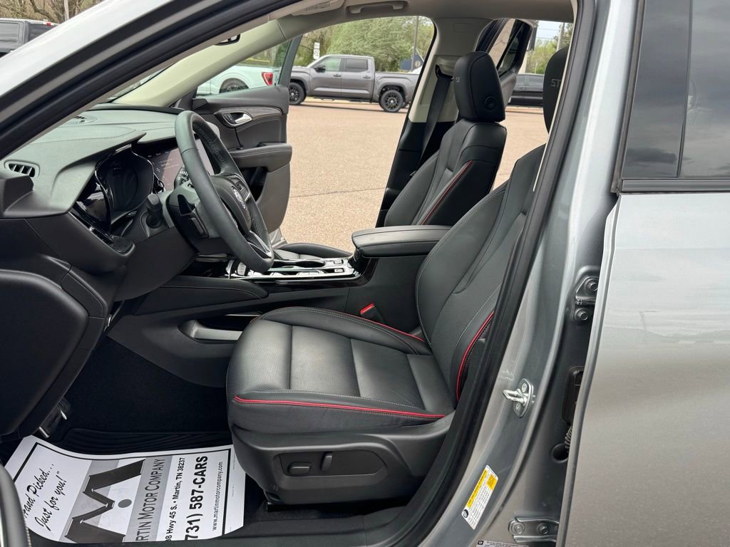 Used 2023 Buick Envision Essence w/ Sport Touring Package AWD/4WD image 35