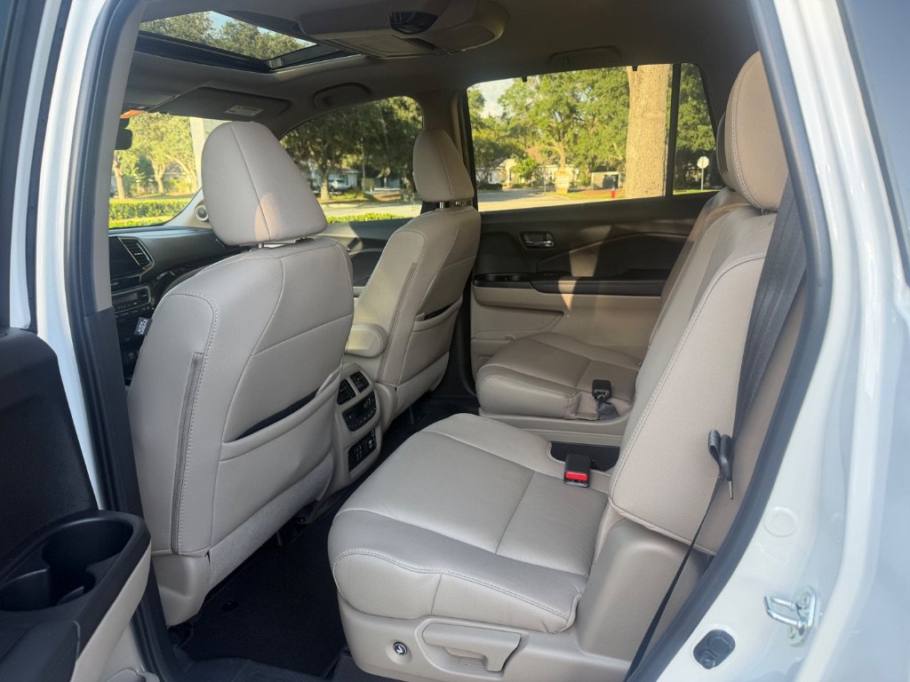 Used 2022 Honda Pilot Touring image 15
