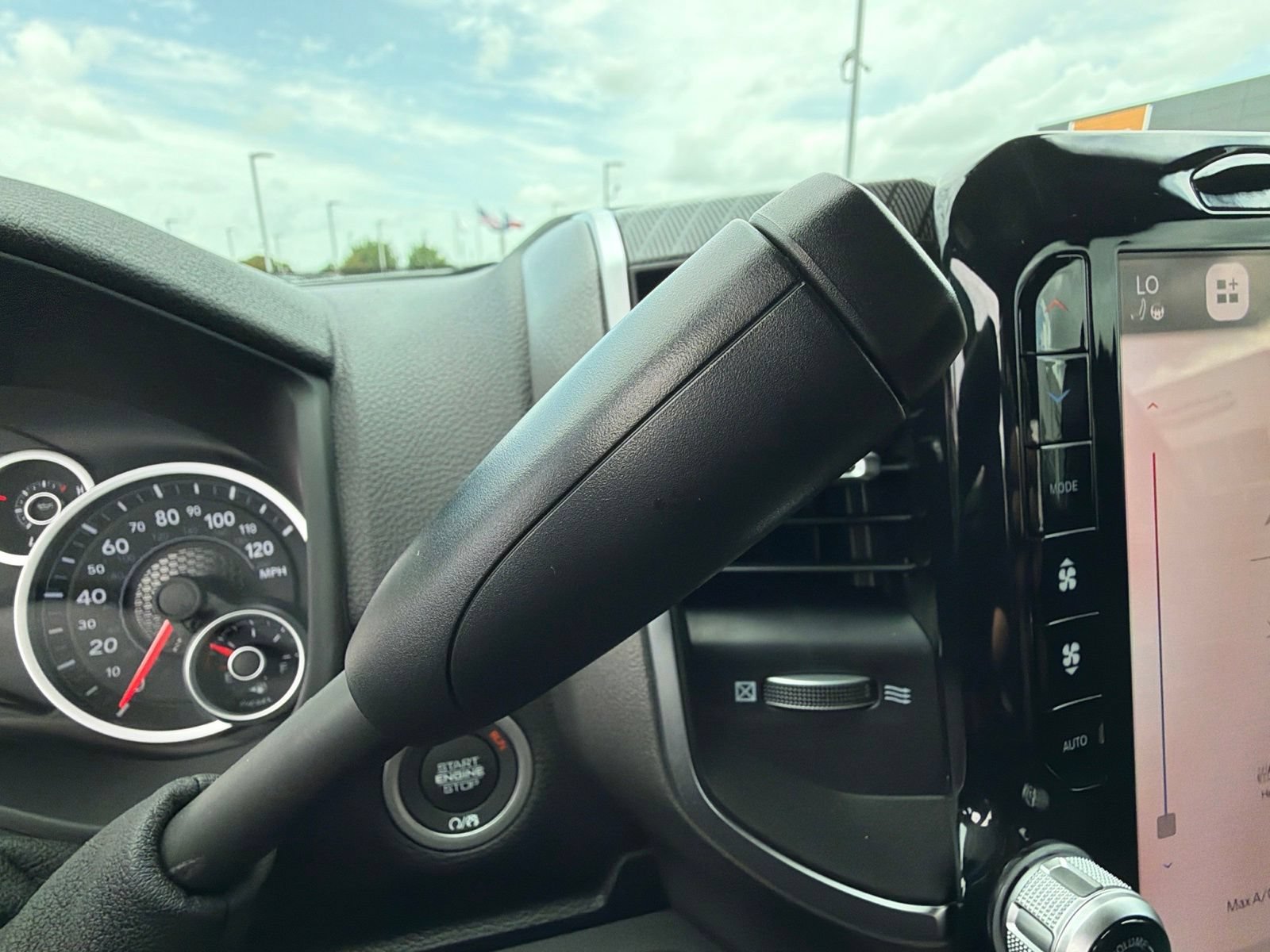 New 2026 RAM 2500 Lone Star AWD/4WD image 24