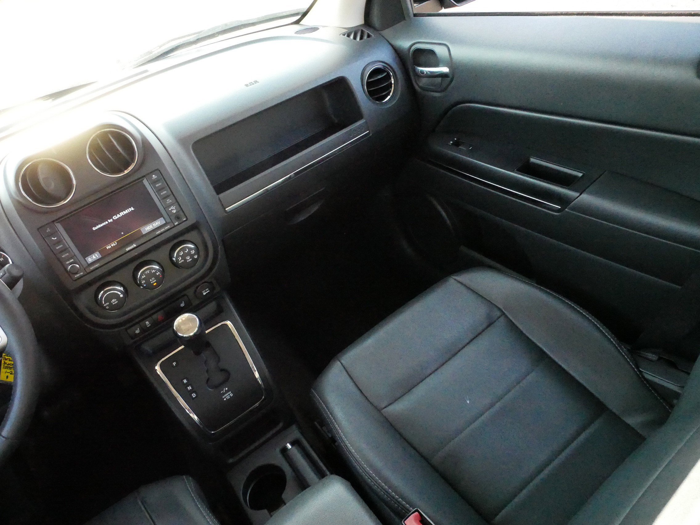 Used 2014 Jeep Patriot Limited w/ Sun/Sound Group AWD/4WD image 11
