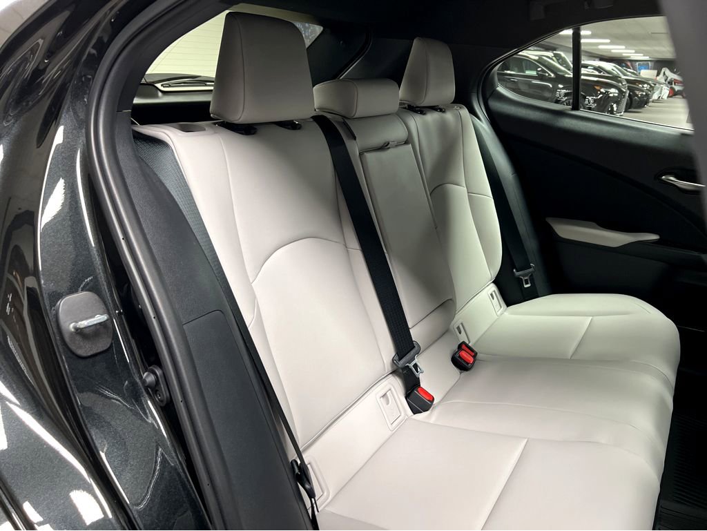 New 2026 Lexus UX 300h AWD image 23