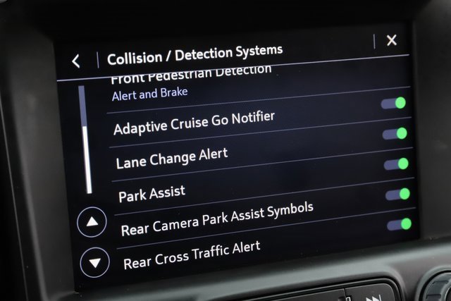 Used 2023 GMC Terrain SLE w/ Driver Convenience Package image 26