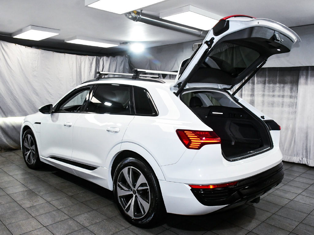 Used 2024 Audi Q8 e-tron Premium AWD/4WD image 64