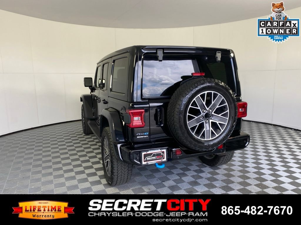Used 2024 Jeep Wrangler High Altitude AWD/4WD image 5