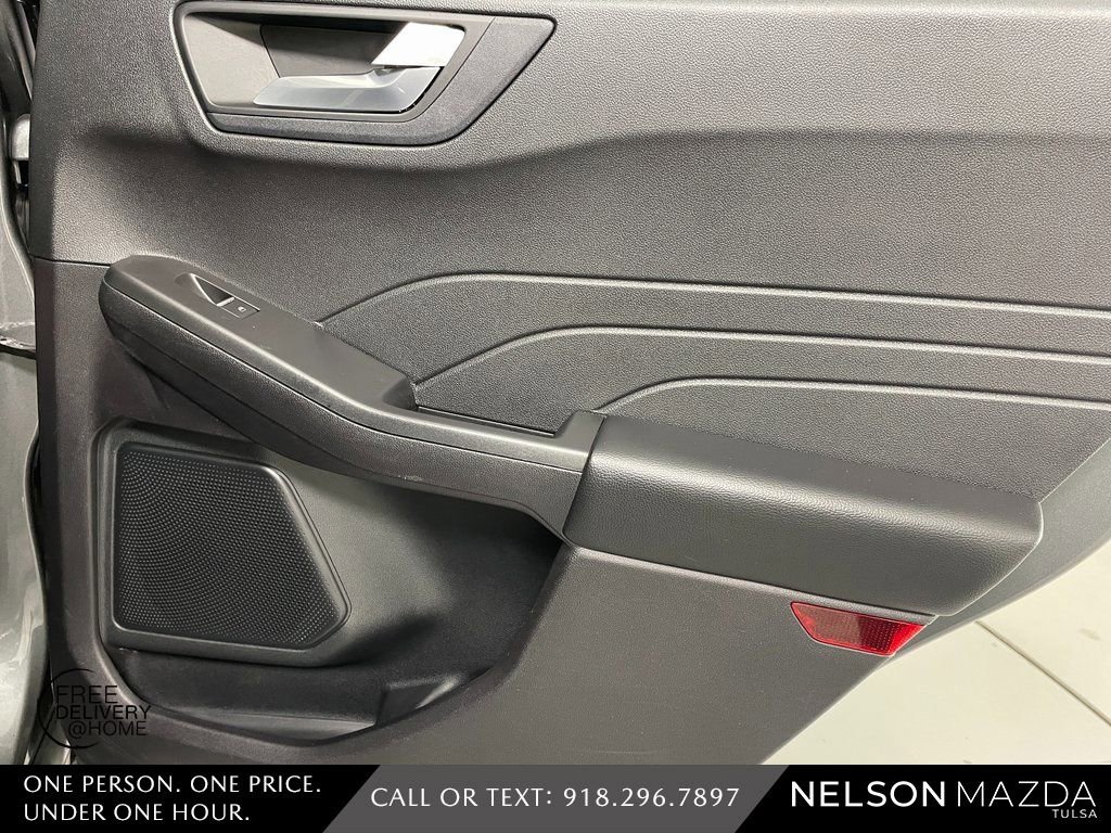 Used 2021 Ford Escape SEL image 39