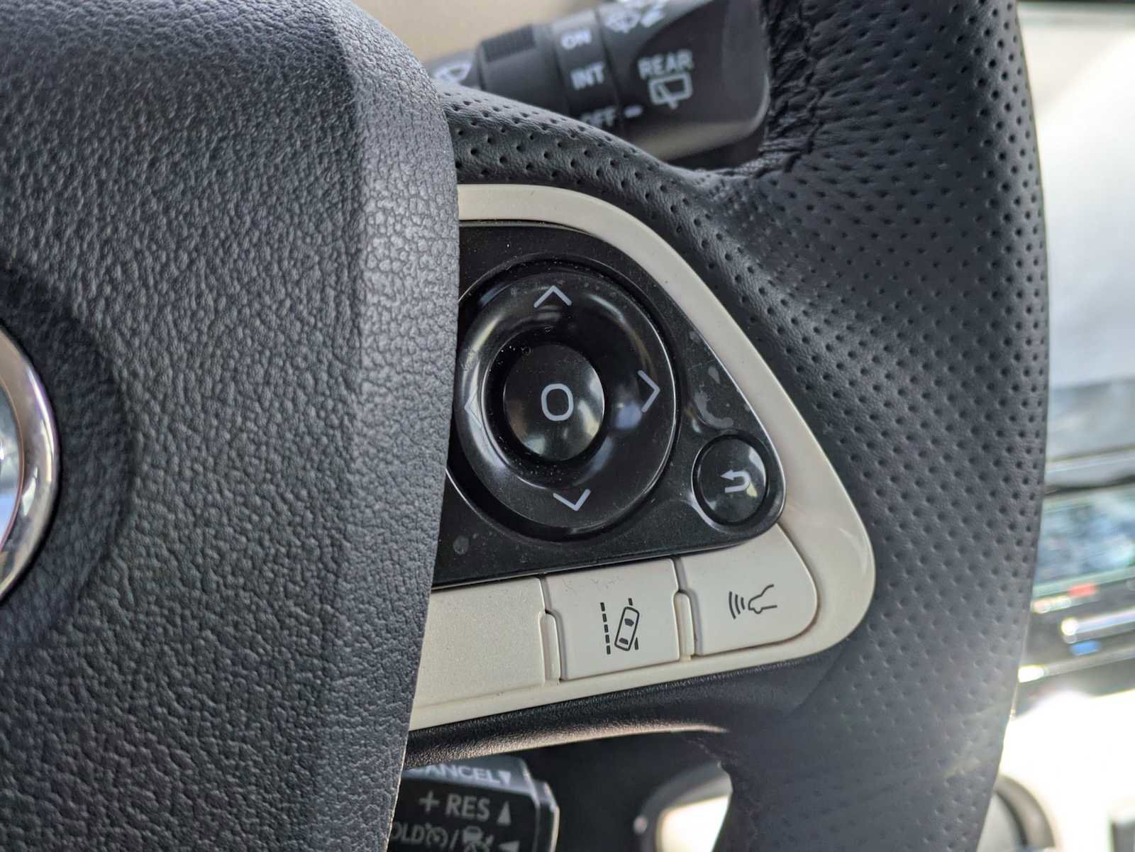 Used 2016 Toyota Prius Four image 25