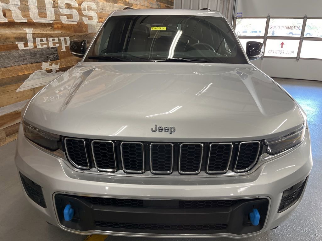Used 2023 Jeep Grand Cherokee Overland image 9