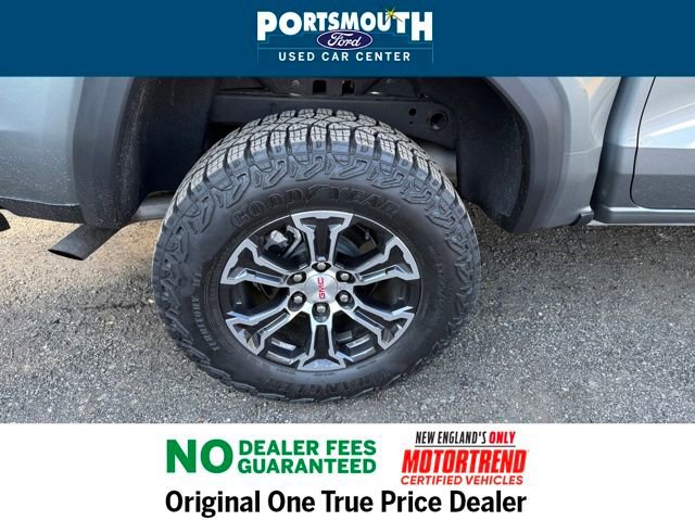 Used 2024 GMC Canyon AT4 image 29