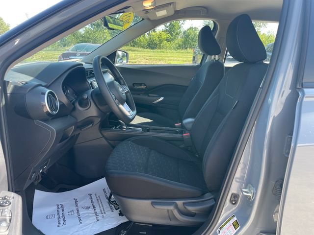 Used 2023 Nissan Kicks SV w/ Interior Electronics Package FWD image 19