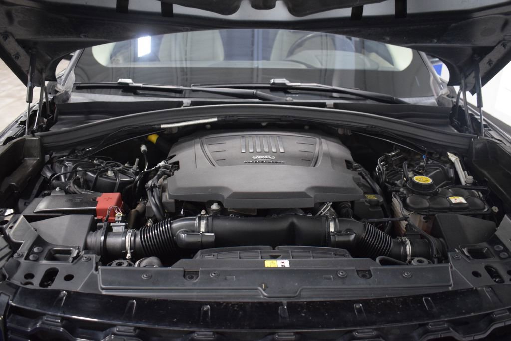 Used 2018 Land Rover Range Rover Velar R-Dynamic HSE image 35