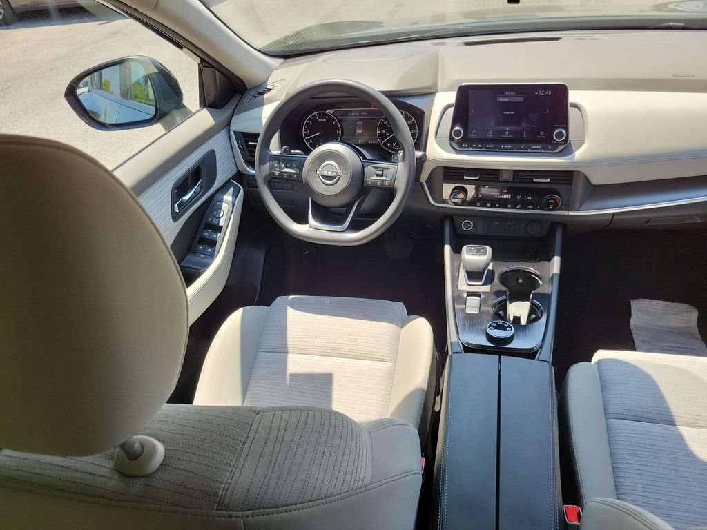 Used 2023 Nissan Rogue SV AWD/4WD image 14