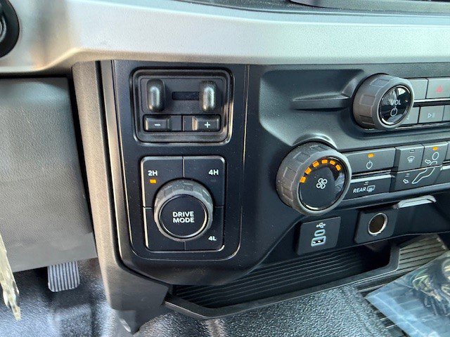 New 2025 Ford F350 XL w/ XL Chrome Package image 13
