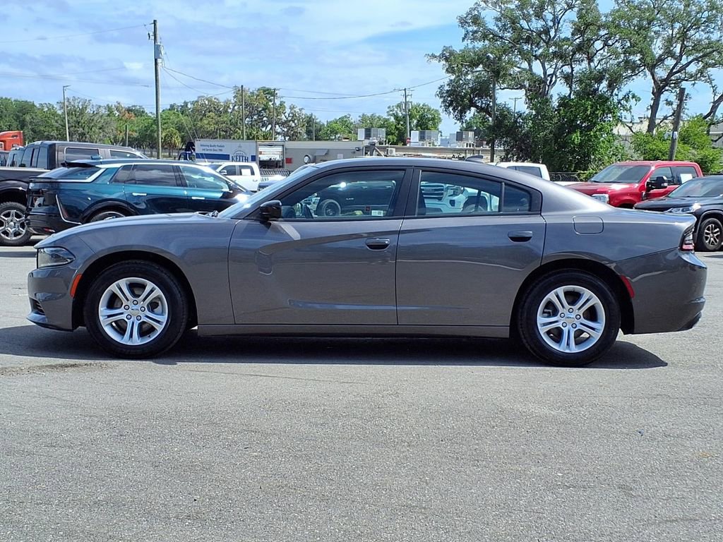 Used 2023 Dodge Charger SXT RWD image 4