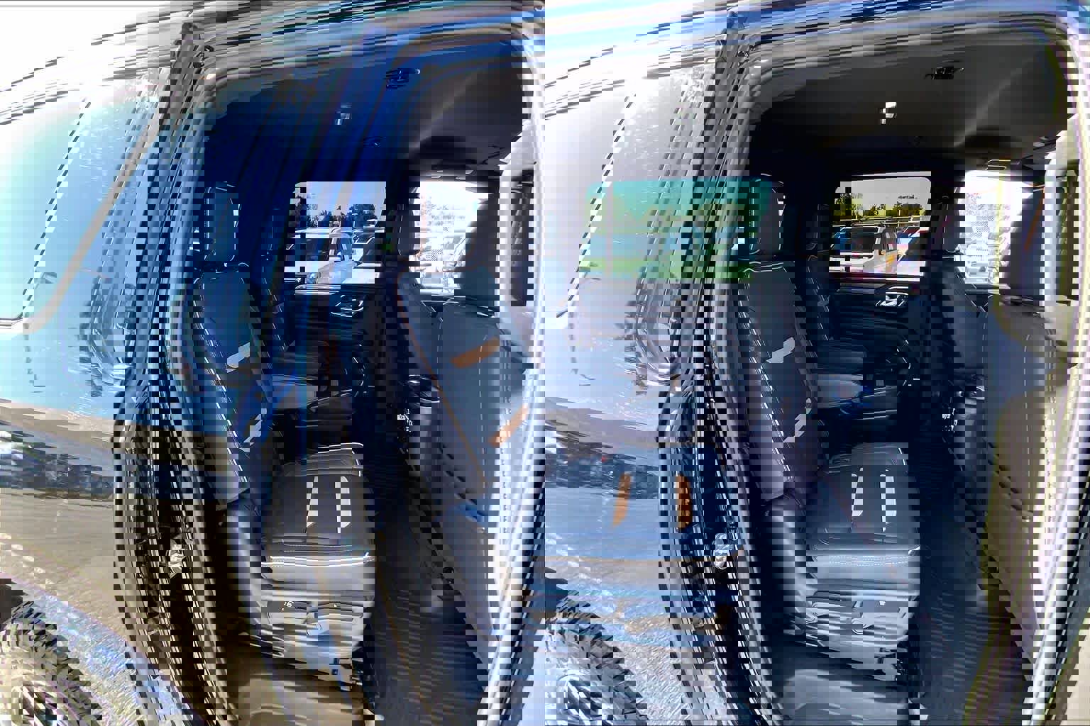 Used 2023 GMC Yukon XL AT4 w/ Max Trailering Package image 19