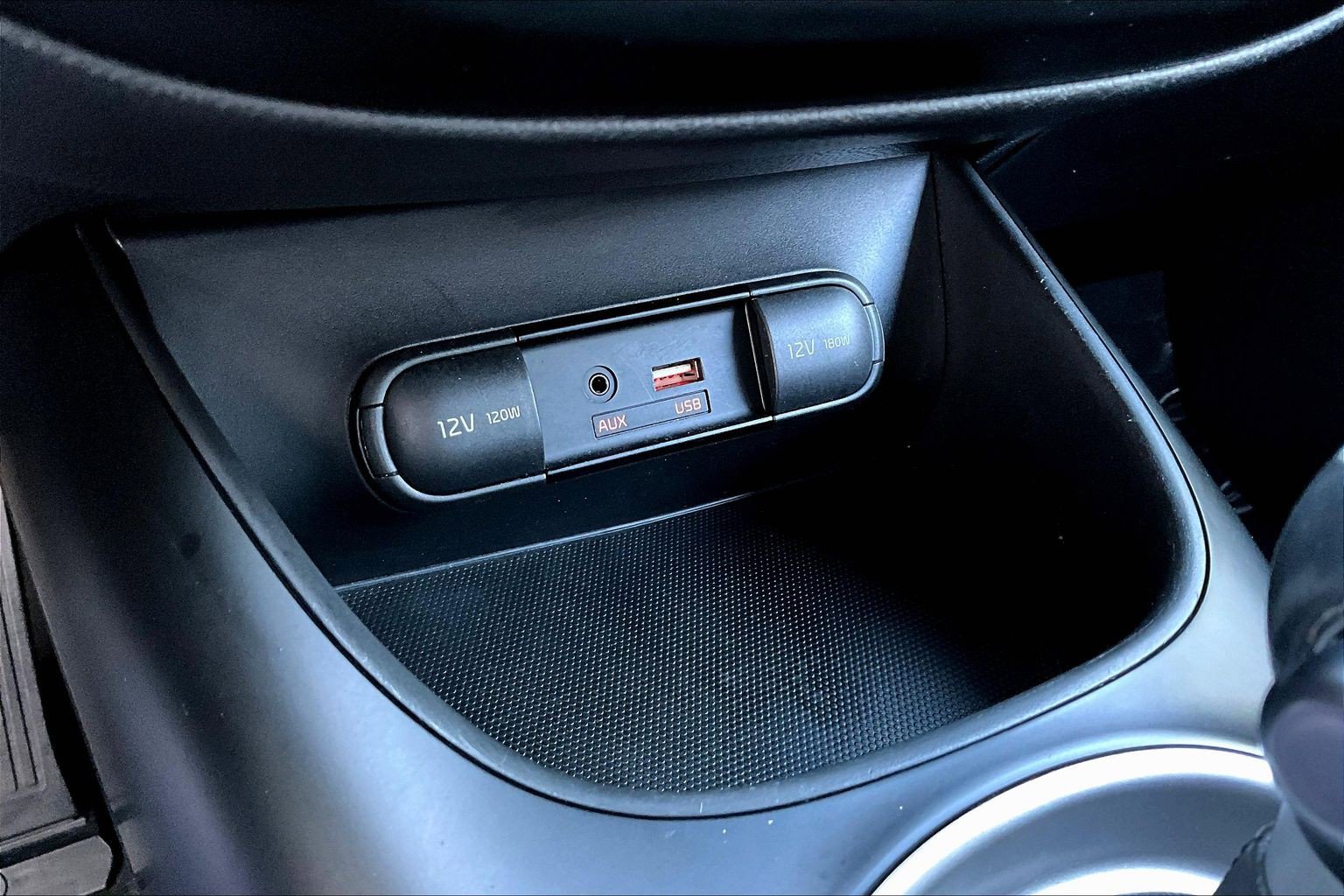 Used 2017 Kia Soul FWD image 16