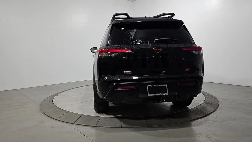 New 2026 Nissan Pathfinder SV image 4