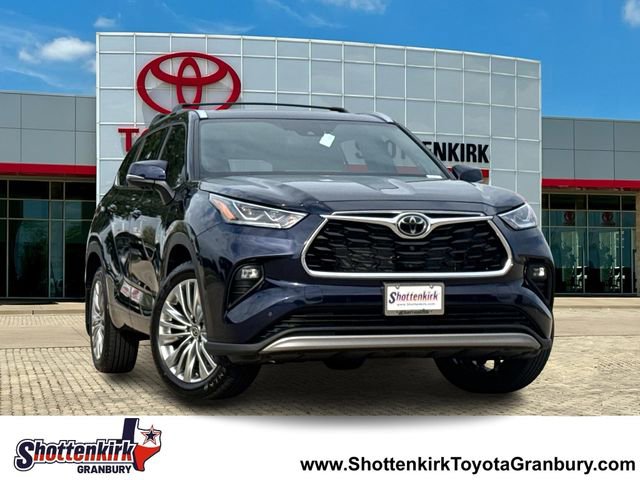 New 2026 Toyota Highlander Platinum