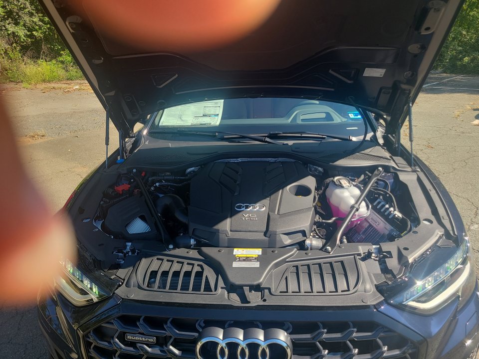 New 2027 Audi A8 L 3.0T AWD/4WD image 16