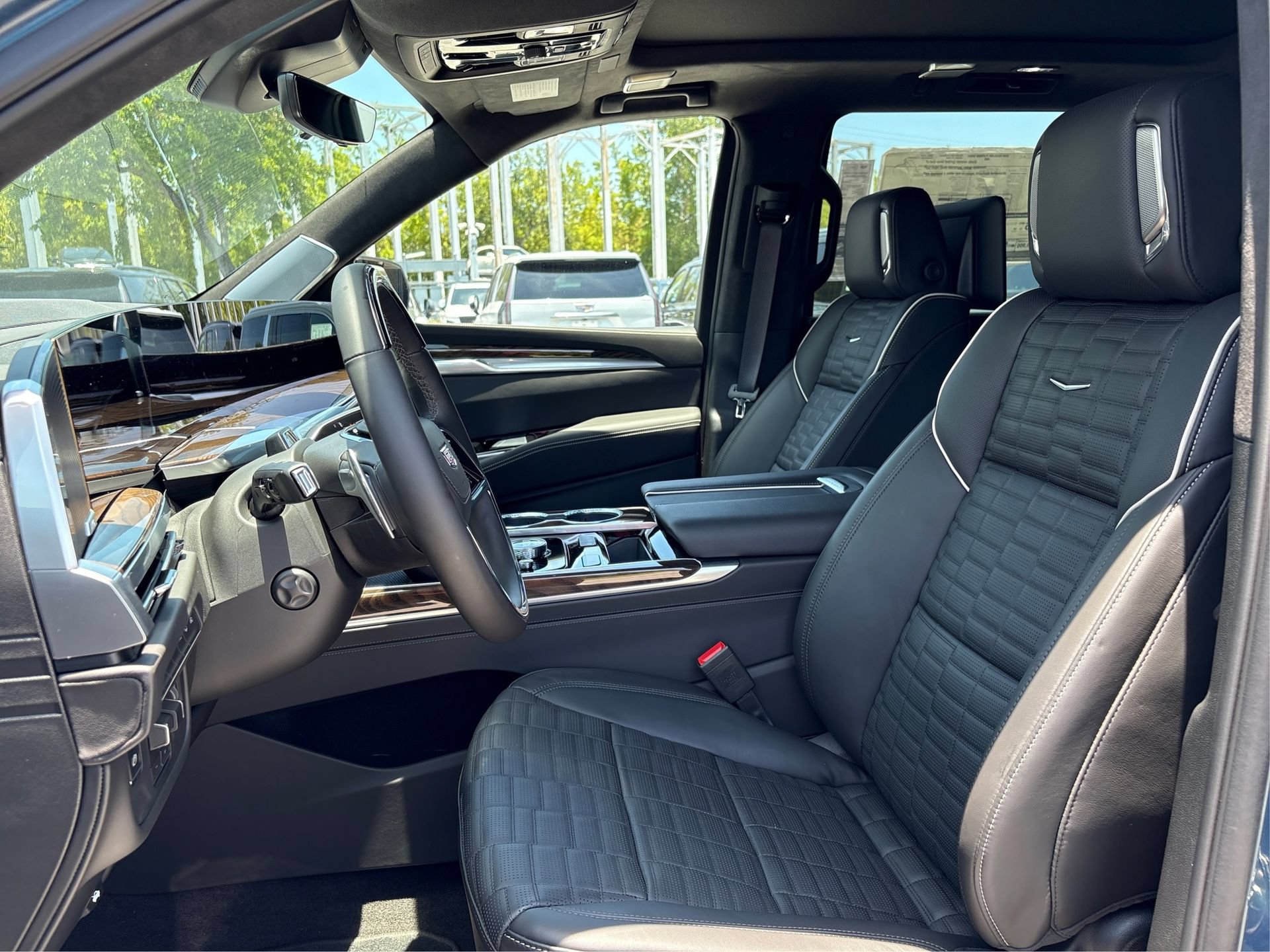 New 2026 Cadillac Escalade Platinum Sport AWD/4WD image 8