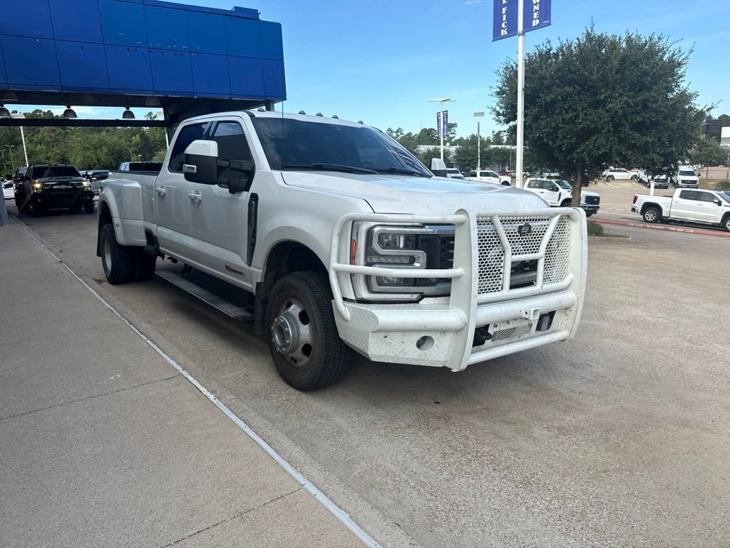 Used 2023 Ford F350 Lariat w/ Lariat Ultimate Package AWD/4WD image 2