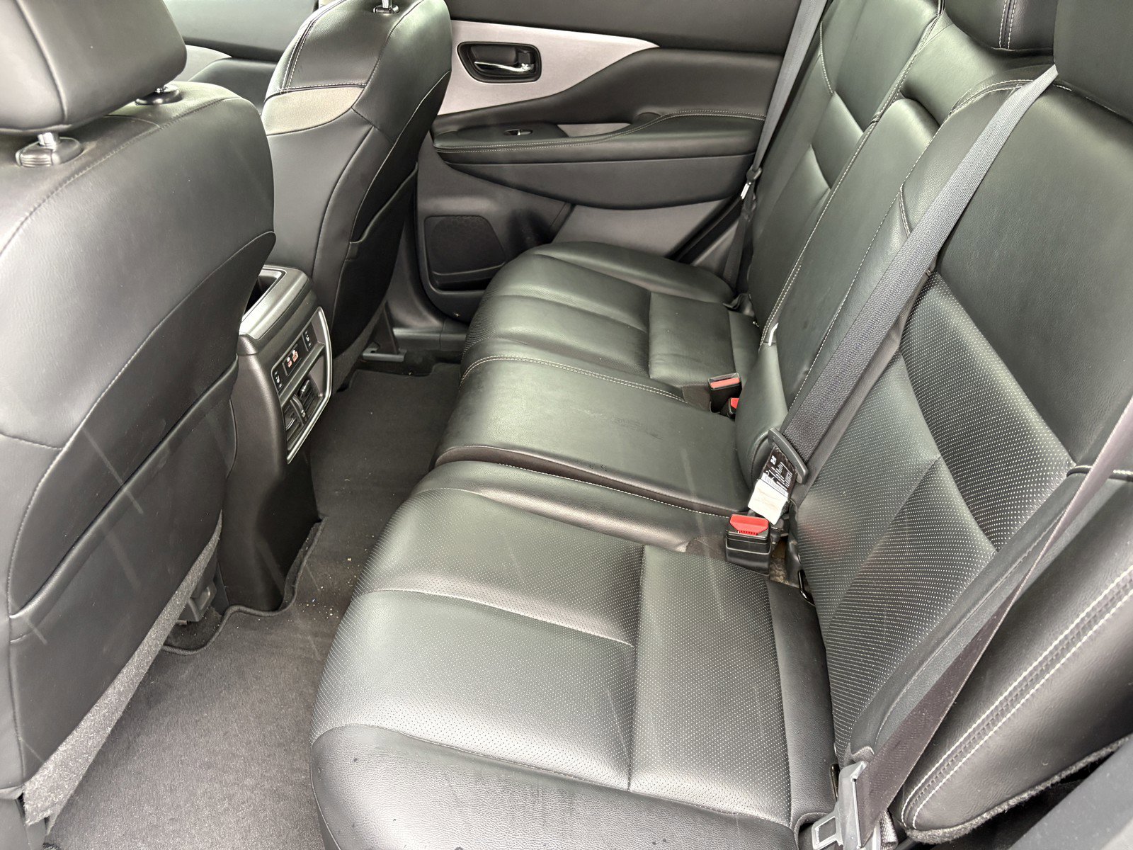 Used 2020 Nissan Murano SL w/ Moonroof Package AWD/4WD image 10