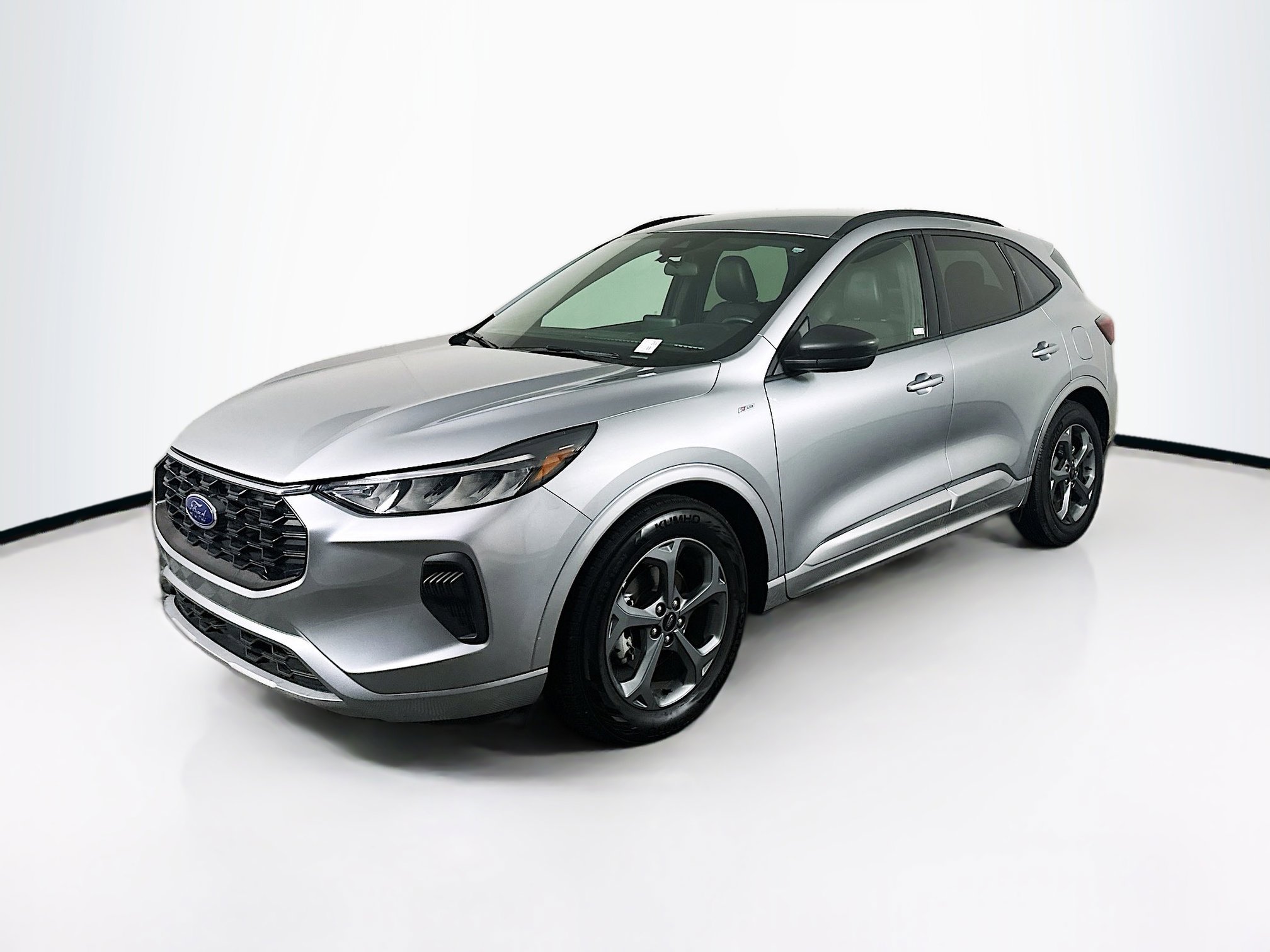 Used 2024 Ford Escape ST-Line image 3