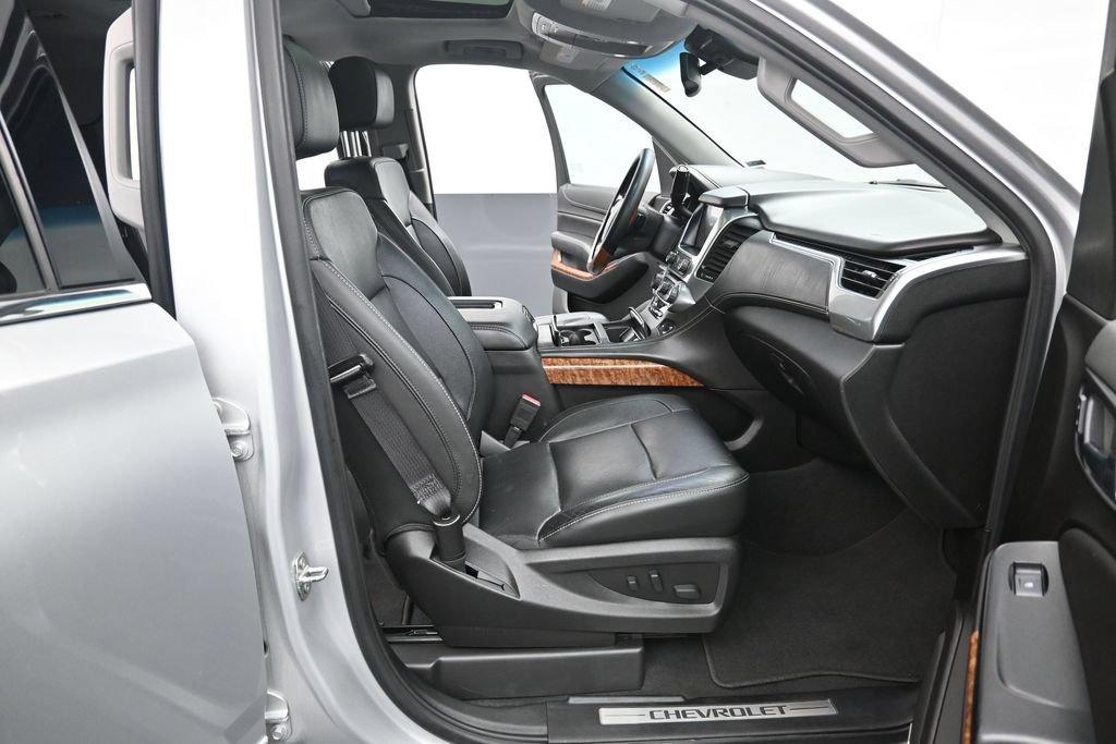 Used 2020 Chevrolet Tahoe Premier AWD/4WD image 43