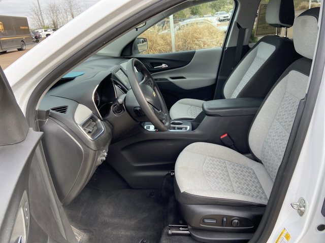 Used 2023 Chevrolet Equinox LS image 33