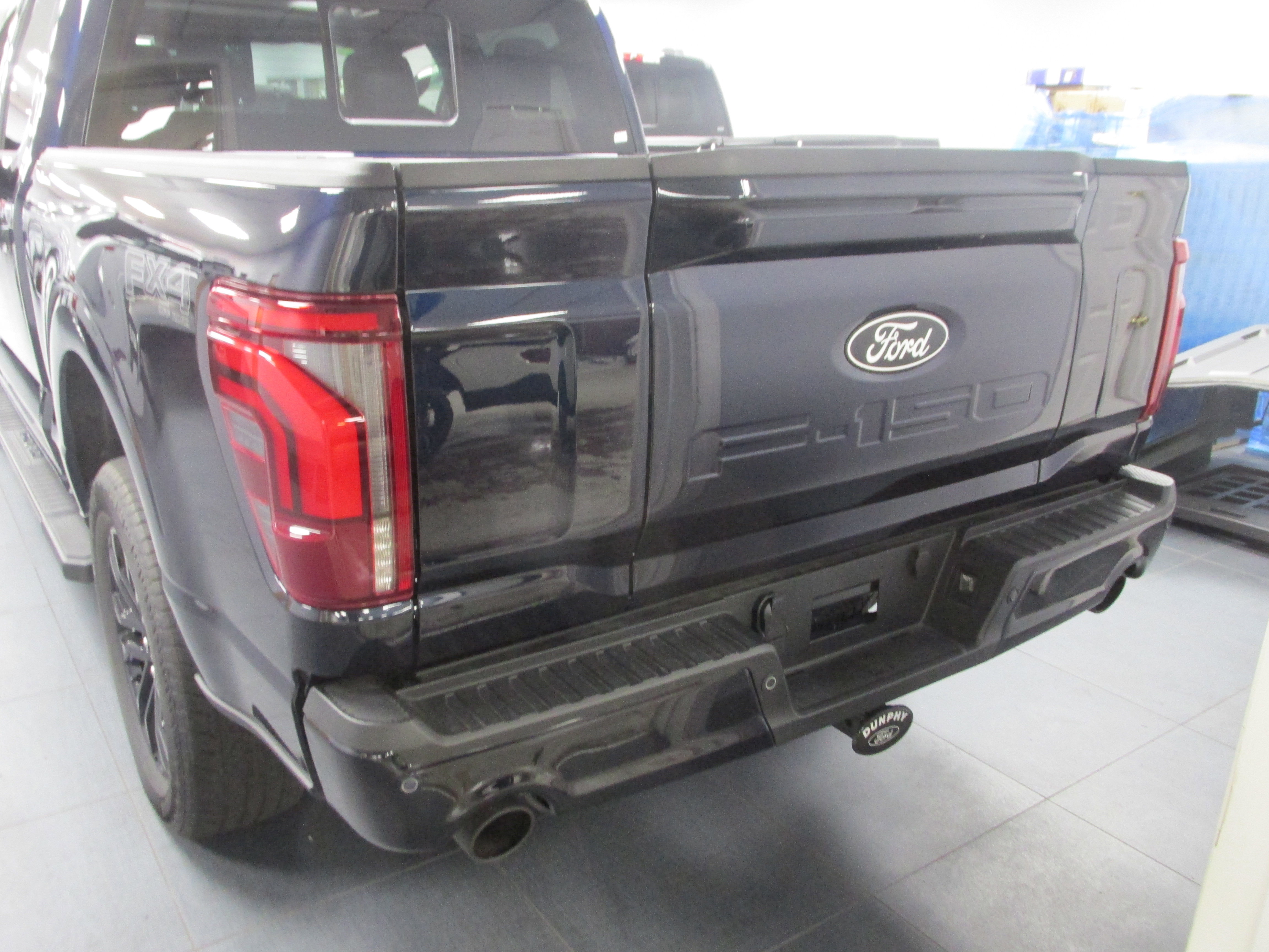 New 2025 Ford F150 Lariat w/ Equipment Group 501A Mid image 5