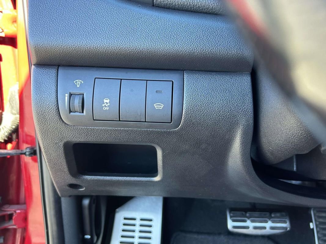 Used 2013 Kia Forte SX w/ Leather Pkg image 20