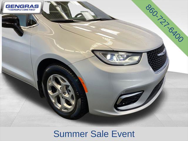Certified 2024 Chrysler Pacifica Limited FWD image 49