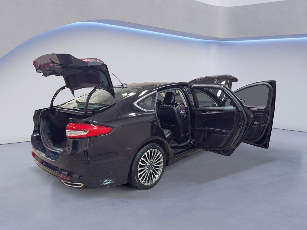 Used 2018 Ford Fusion Titanium AWD/4WD image 12