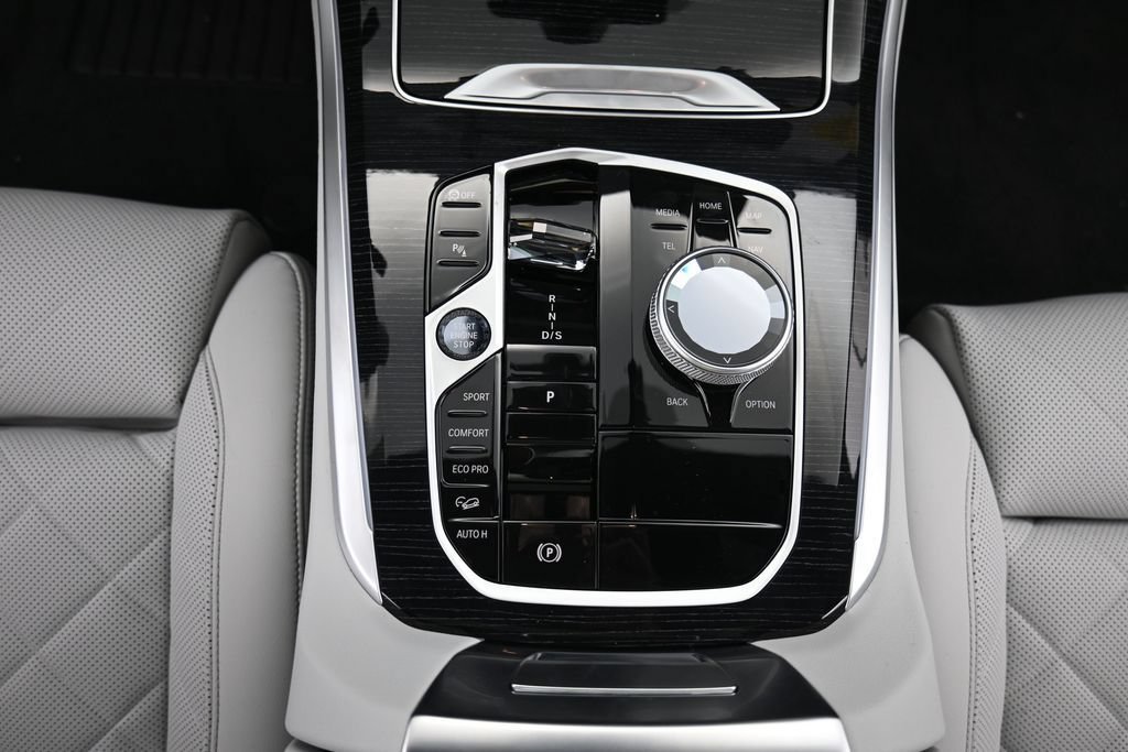 New 2026 BMW X5 M60i AWD/4WD image 15
