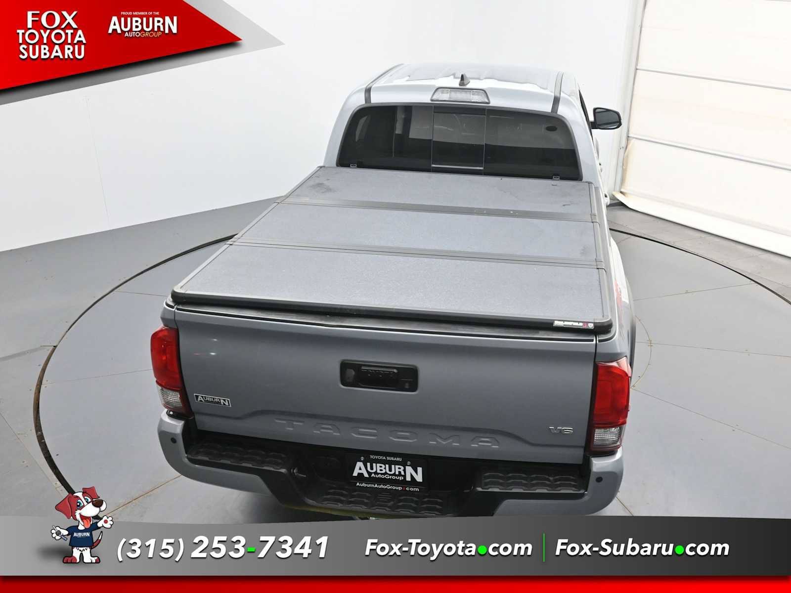 Used 2019 Toyota Tacoma TRD Off-Road w/ Technology Package AWD/4WD image 27