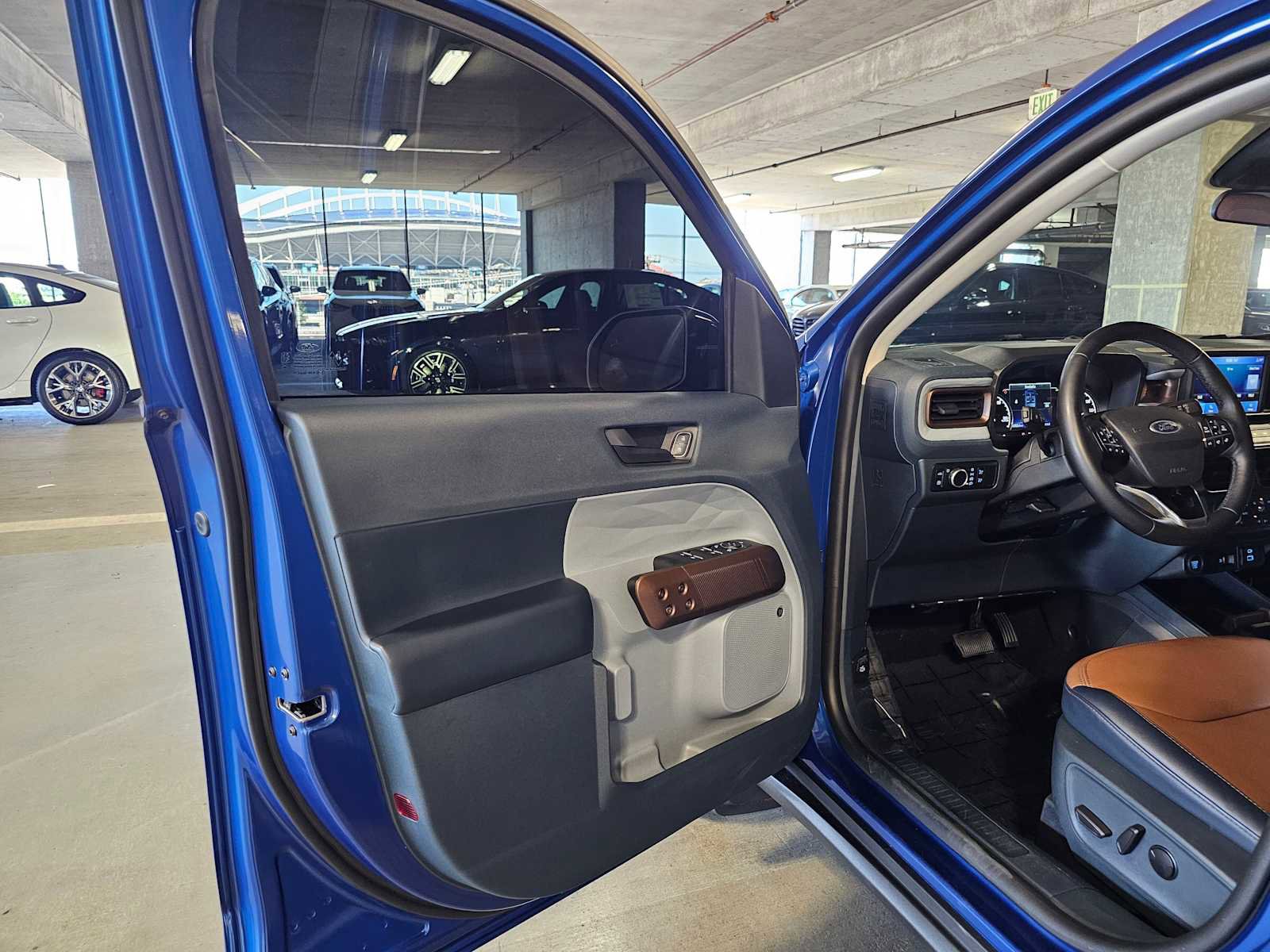 Used 2024 Ford Maverick Lariat FWD image 25