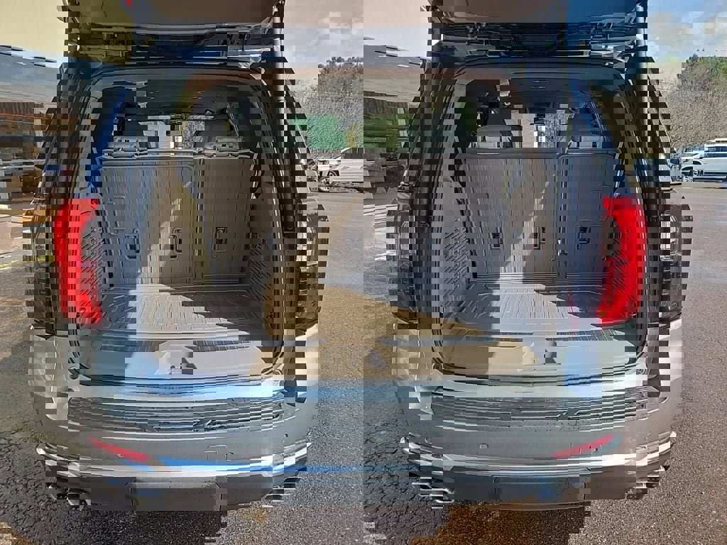 New 2026 GMC Yukon Denali w/ LPO, Floor Liner Package image 20