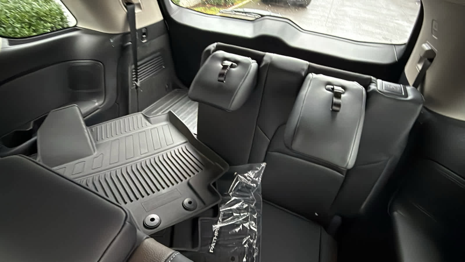 New 2025 Nissan Pathfinder Platinum w/ Cargo Package image 22