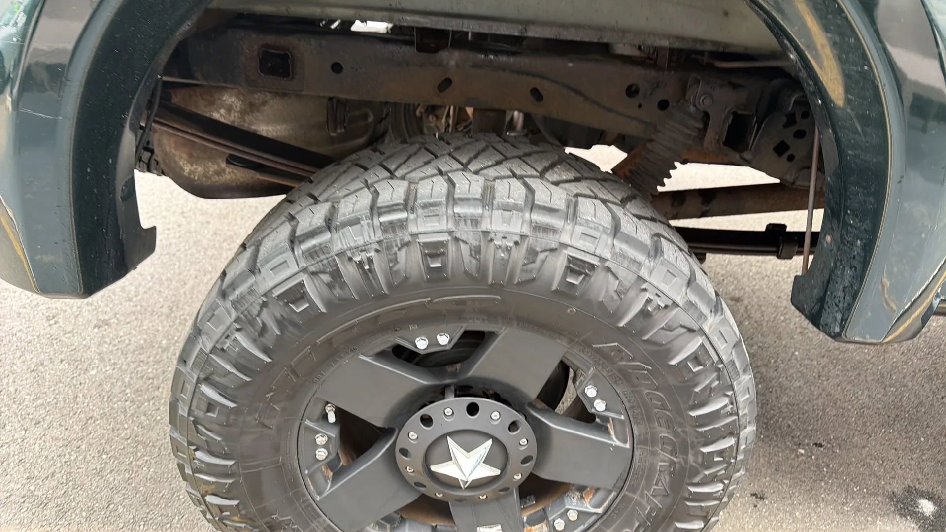 Used 2013 Ford F150 XLT w/ Mid Equipment Group image 21